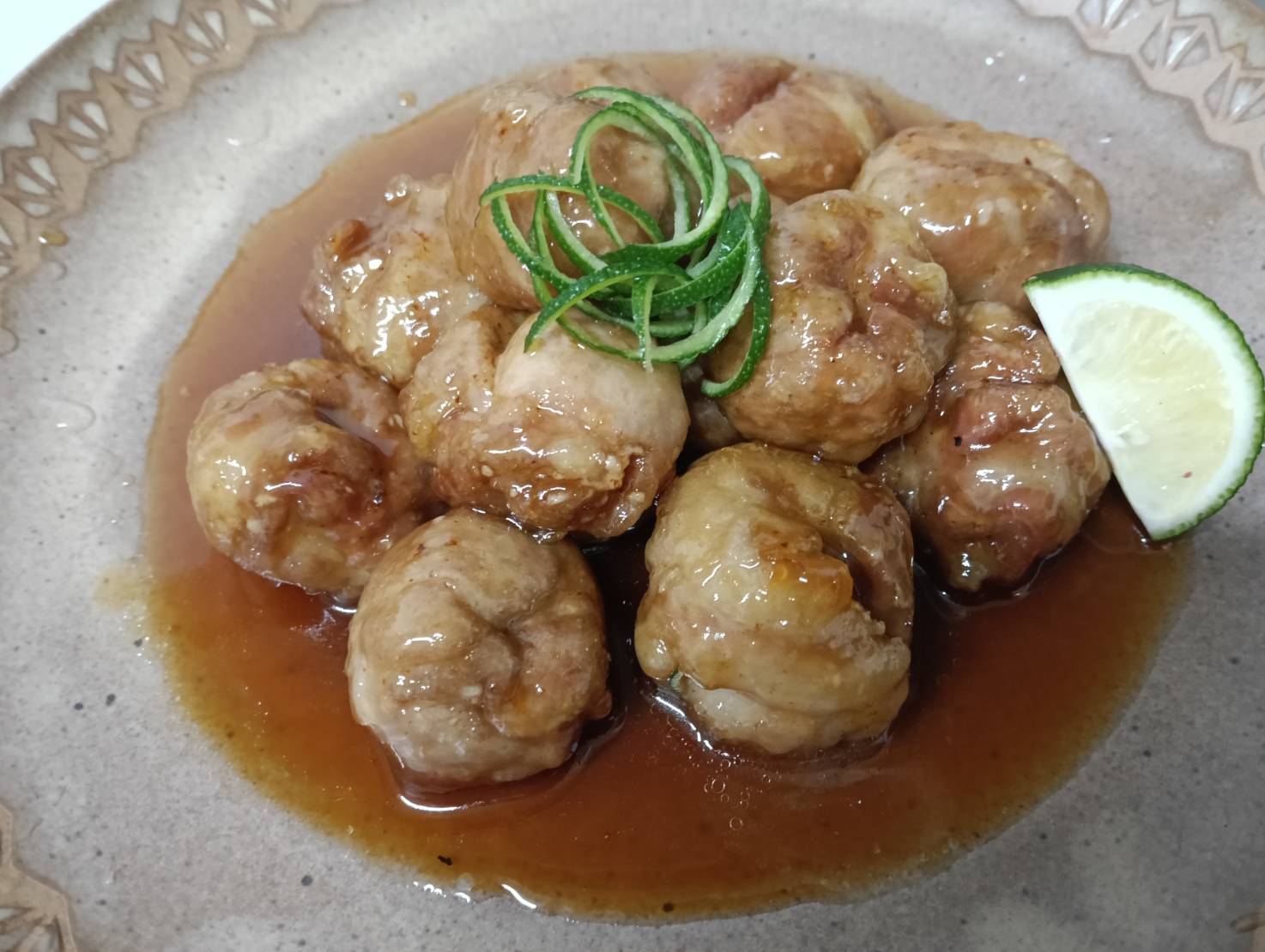 甘酢っぱいすだちの肉団子